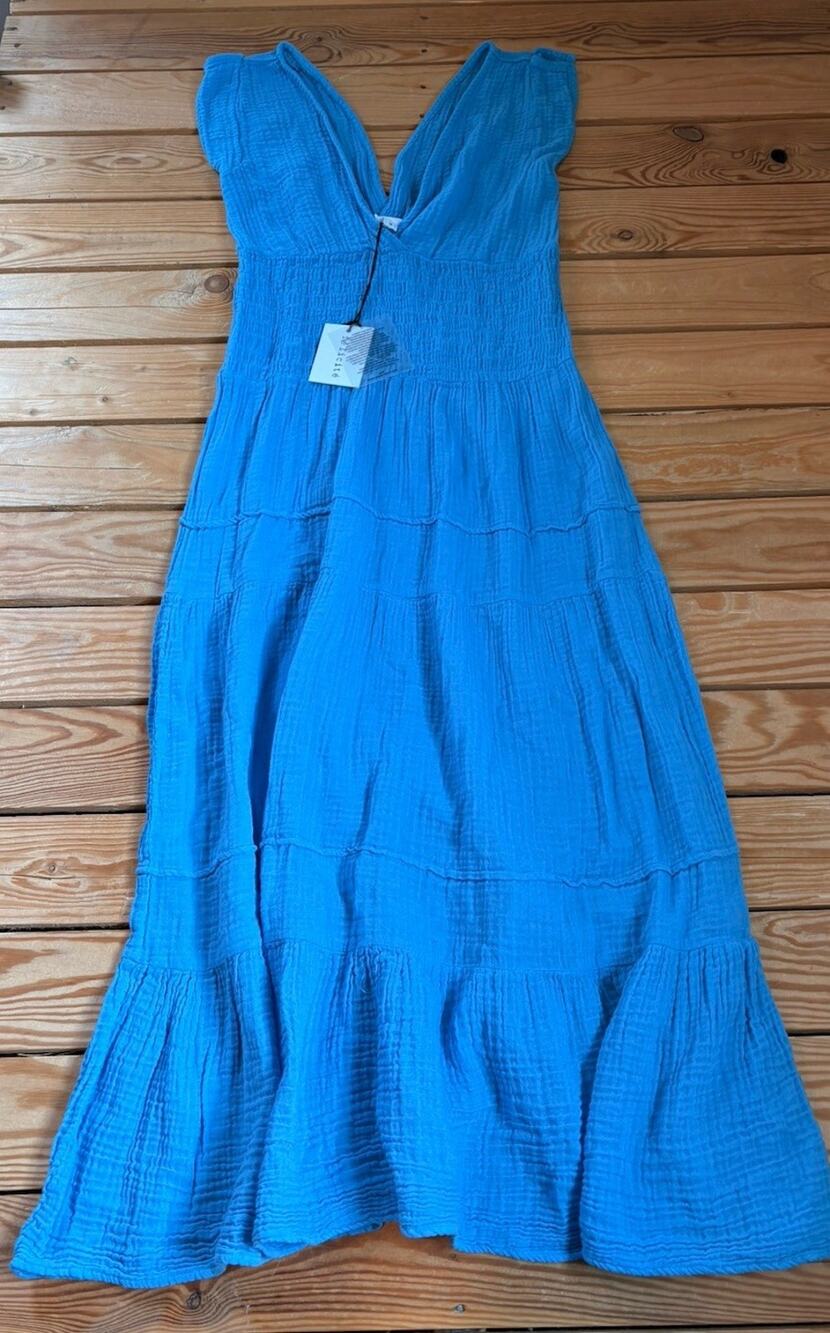 Felicite NWT $225 Women’s Smocked Gauze Dress Size 4 Blue P9